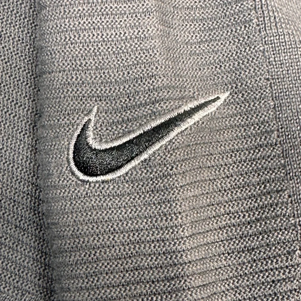 Nike Tiger Woods Collection Dri-FIT Grey Ribbed Knit Golf Sweater‎ Mens Large